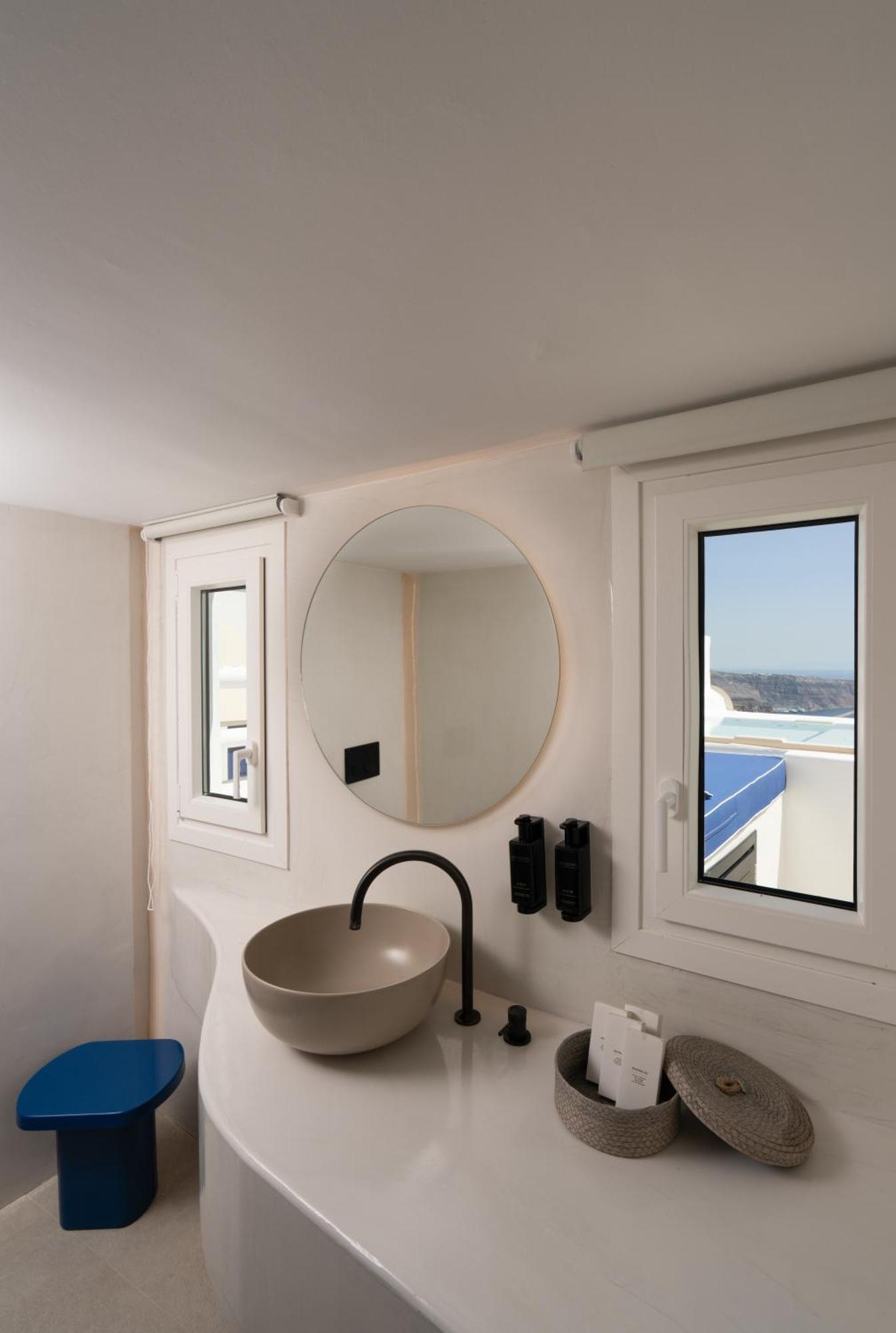 U & Me Suites Firá Buitenkant foto